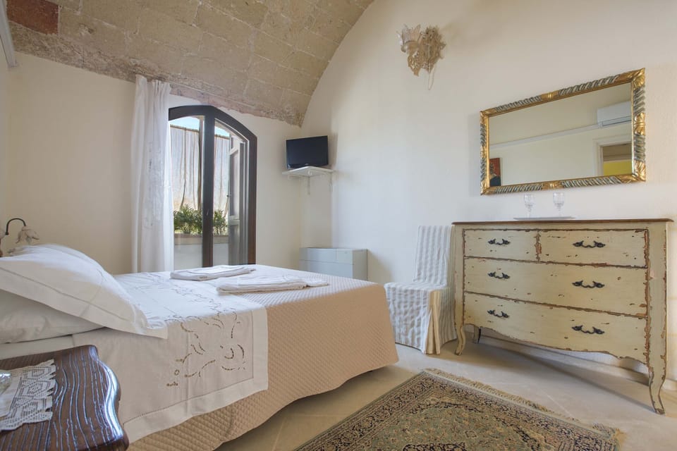 Room | 2 bedrooms, bed sheets