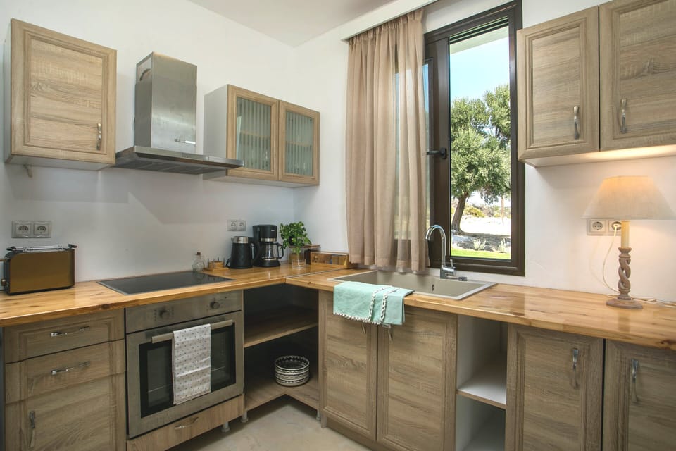 fully equiped kitchen 

