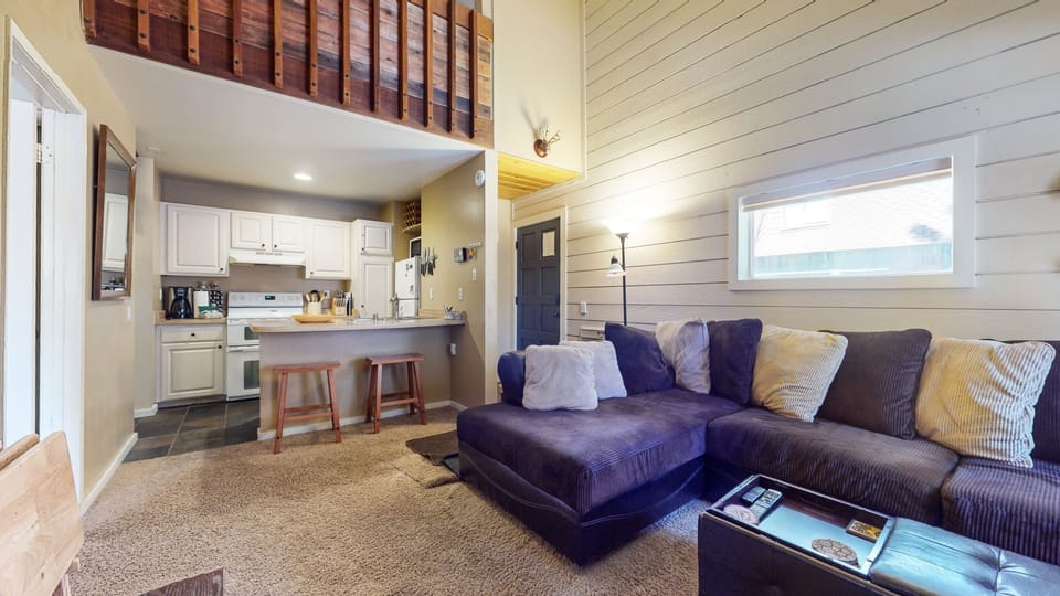 Condo, 1 Bedroom | Living area | Smart TV