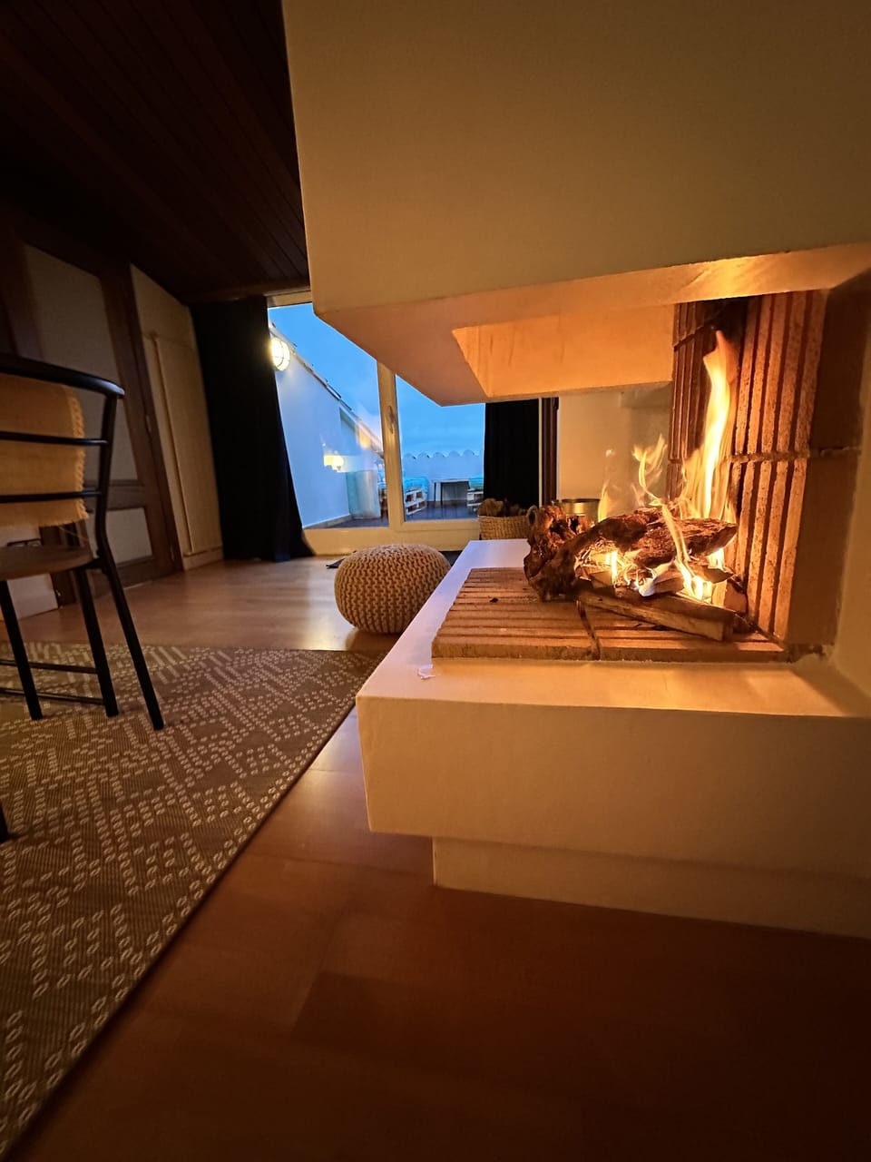 Deluxe Suite | 1 bedroom, free minibar, individually decorated, soundproofing