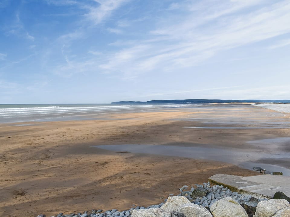 Surrounding area | The Old Workshop, Appledore