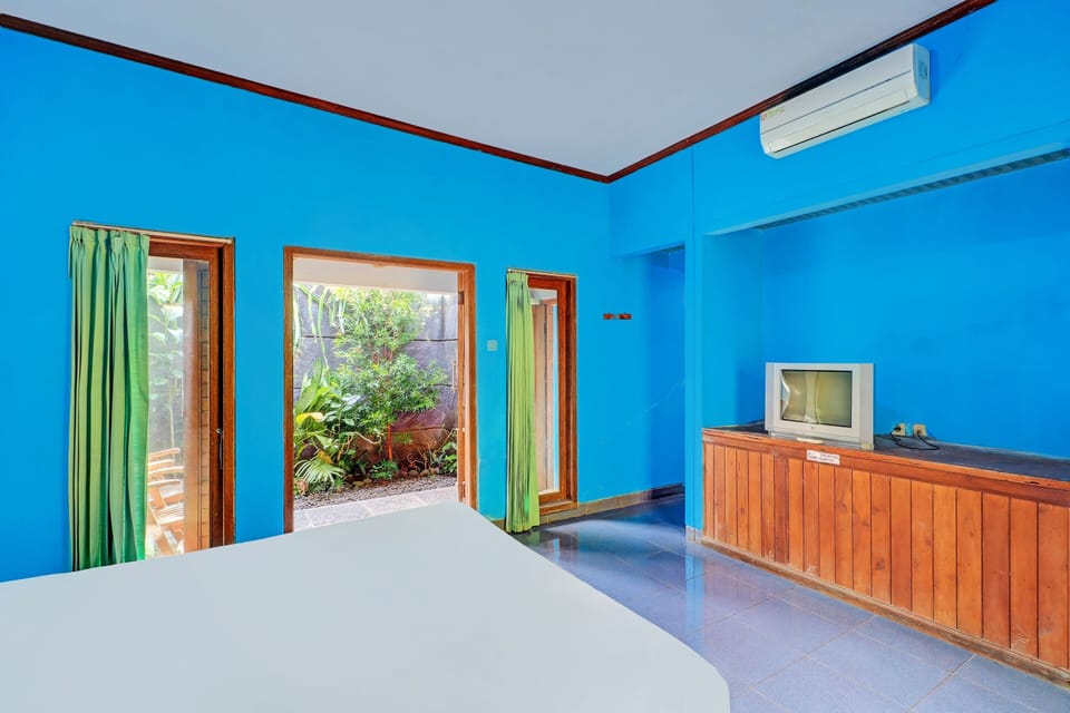 Deluxe Double Room | Desk, free WiFi, bed sheets