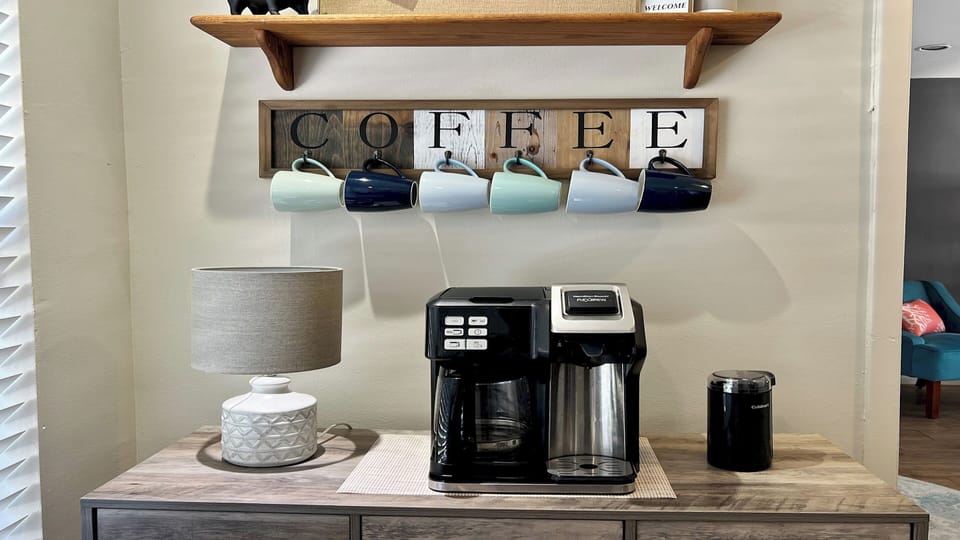 Coffee machine with matching wall decoration