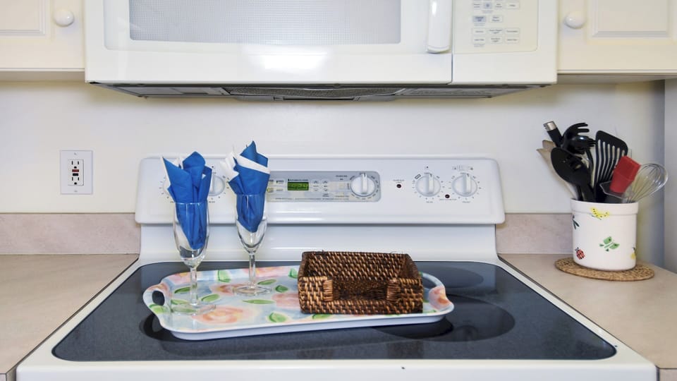 Decoration on the stove
