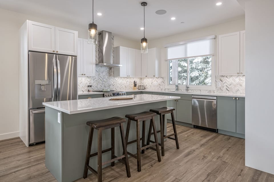 Kitchen Fully Stocked with Everything you Need for Cooking and Entertaining