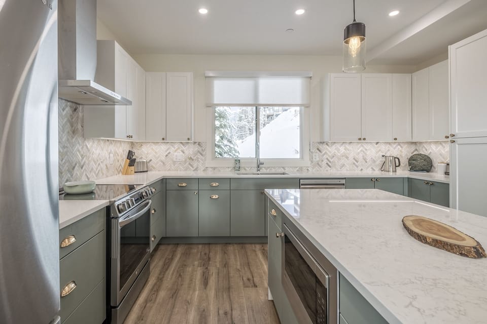 Modern Custom Kitchen with Stainless Steel Appliances 