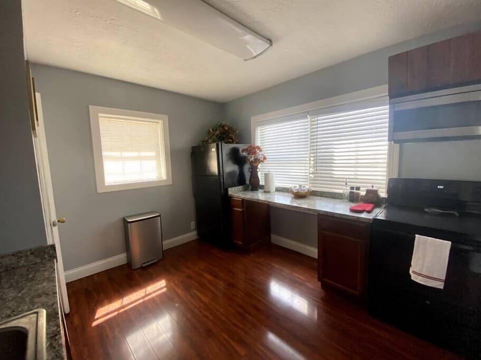 Kitchen (1)