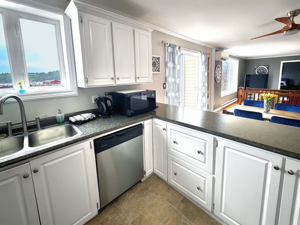 Another view of the kitchen