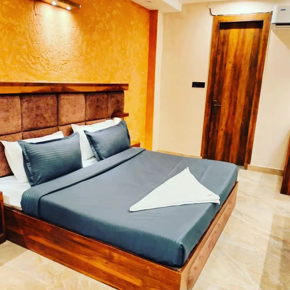 Deluxe Double Room | Free WiFi
