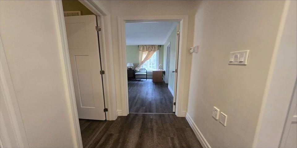Bizlodge Bedroom Entrance