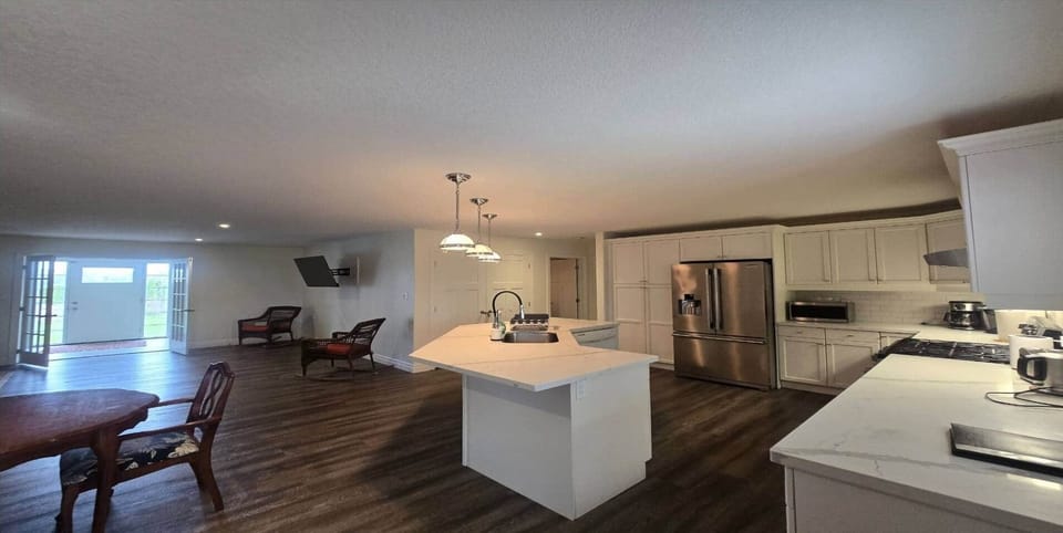 Bizlodge Kitchen Lakeview