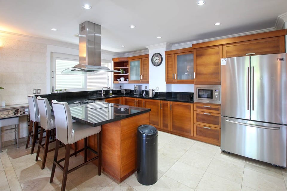 Fully outfitted kitchen with all you'll need while on holiday!
