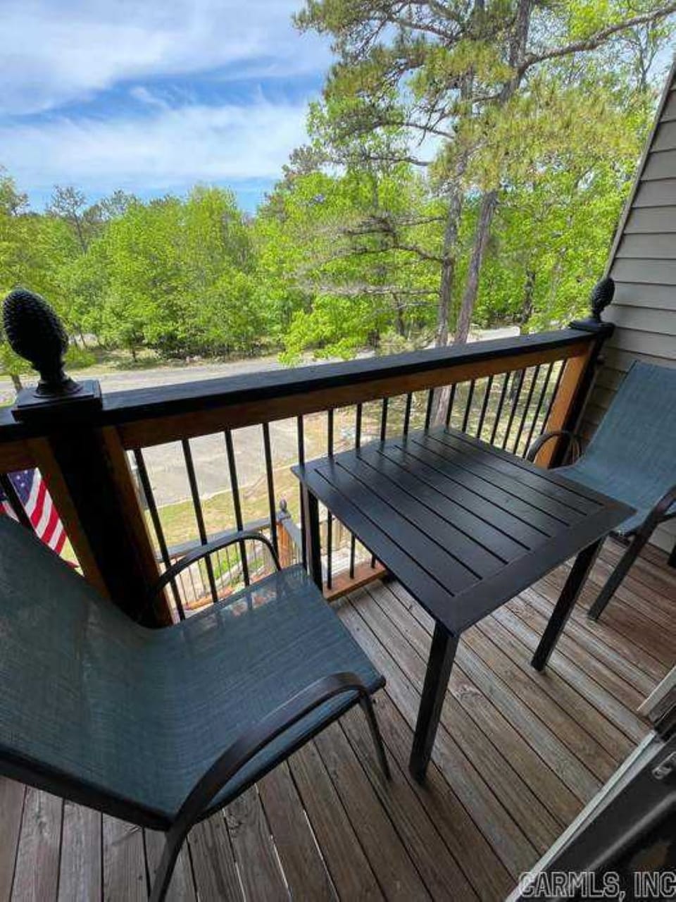 upper deck 