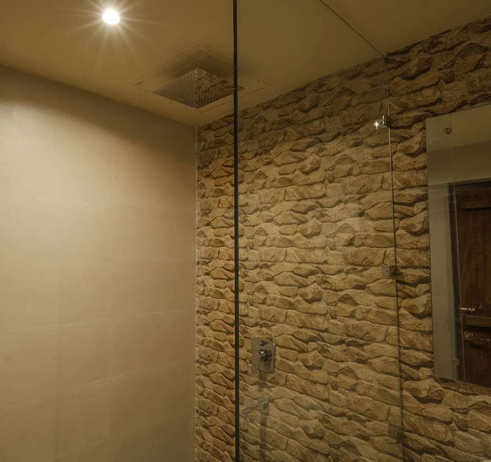 Premium Room | Bathroom shower