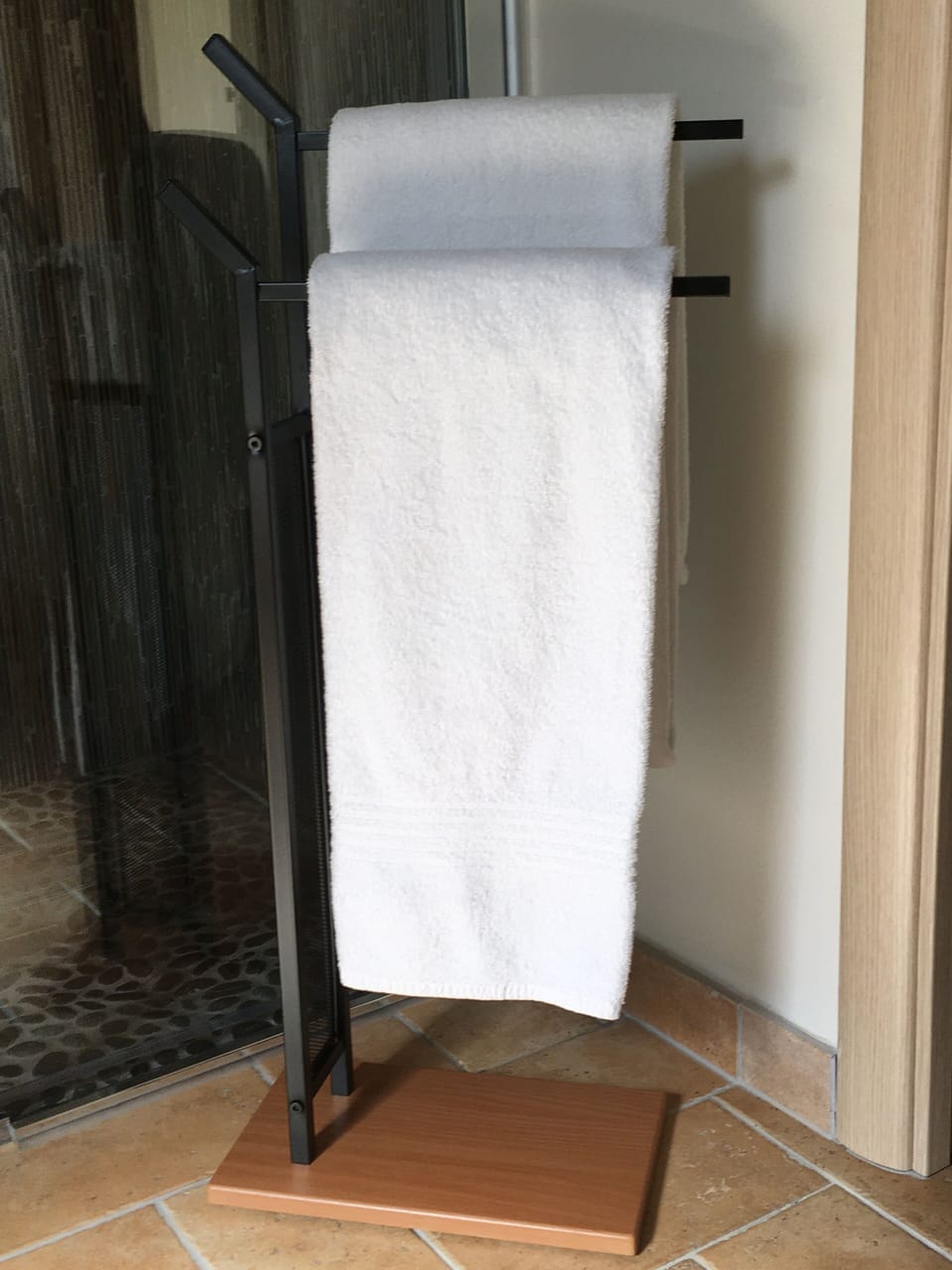 Comfort Room, Non Smoking, Hill View | Bathroom | Shower, rainfall showerhead, hair dryer, slippers