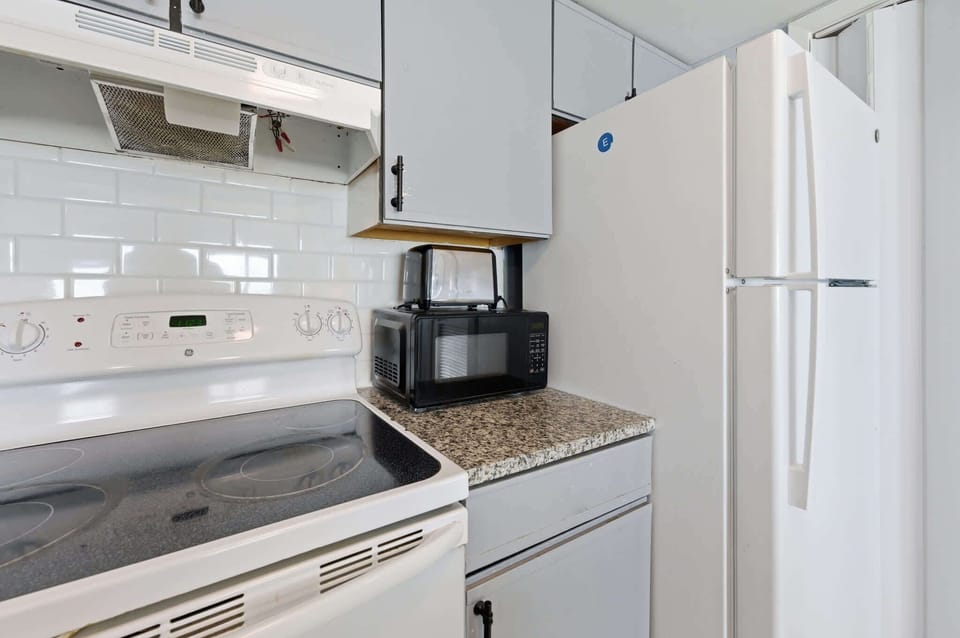 Large Kitchen Area
