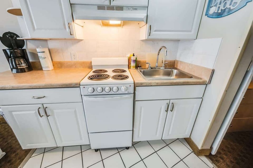 Large Kitchen Area