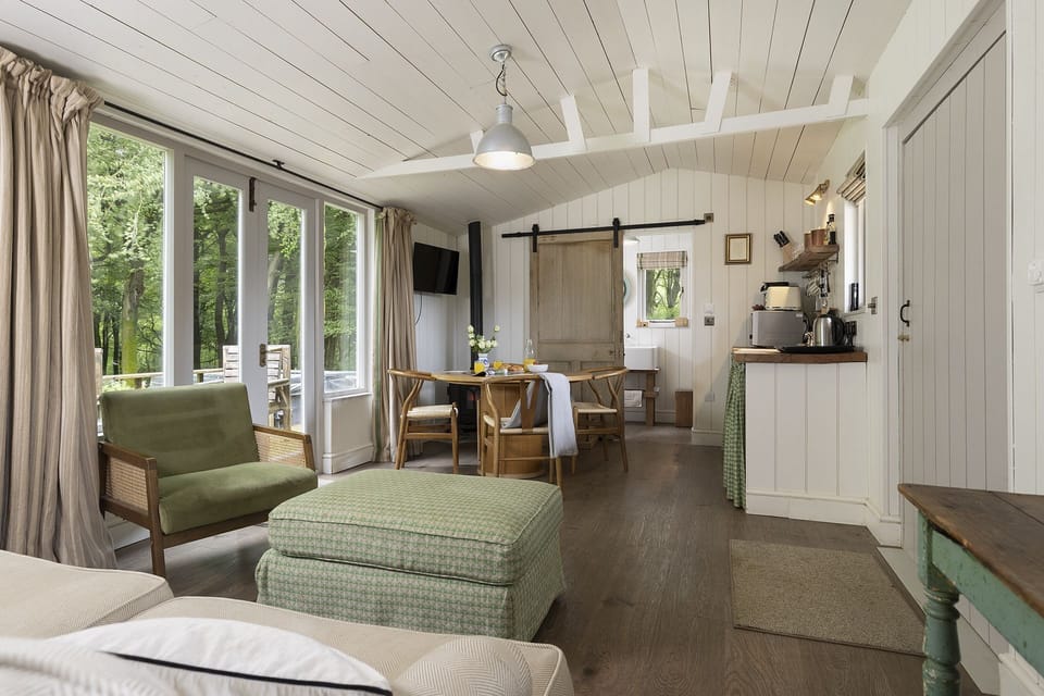 Keepers Stable Sitting Area - StayCotswold