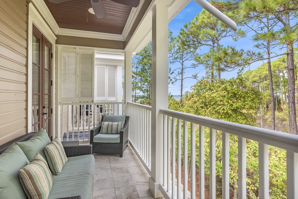 2nd Floor Balcony
