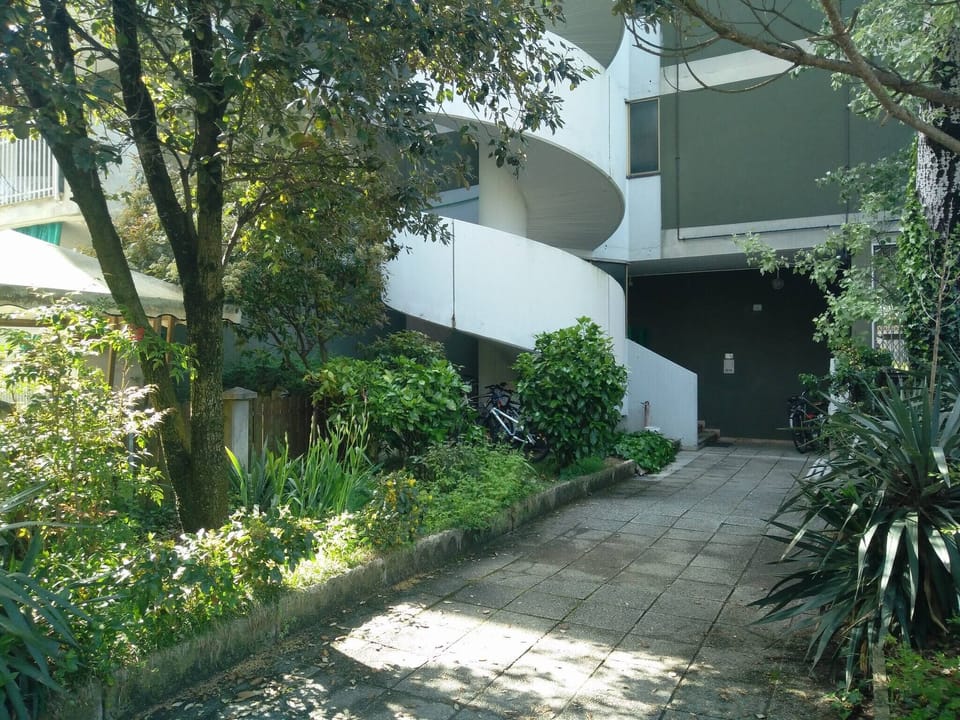 Apartment, 2 Bedrooms, Balcony, Garden View | Front of property