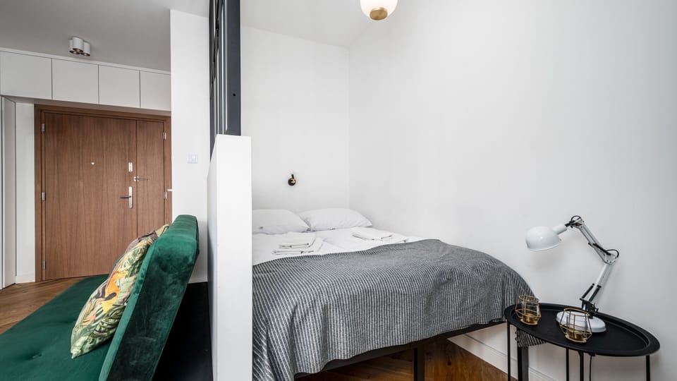 Studio Suite (26) | Laptop workspace, iron/ironing board, free WiFi