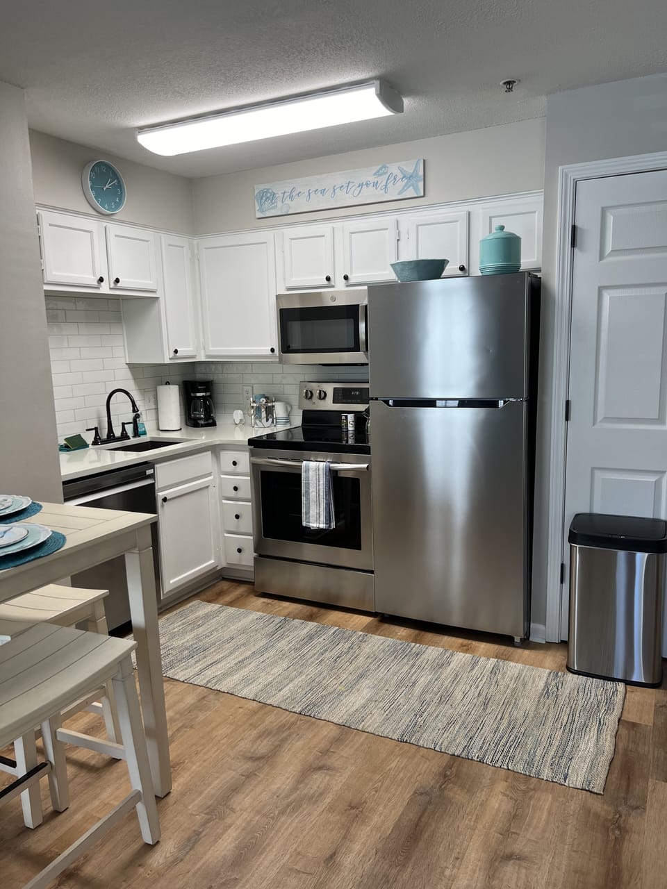 Fully stocked kitchen   Crockpot. Keurig. Air fryer.  Pots/pans/dishes