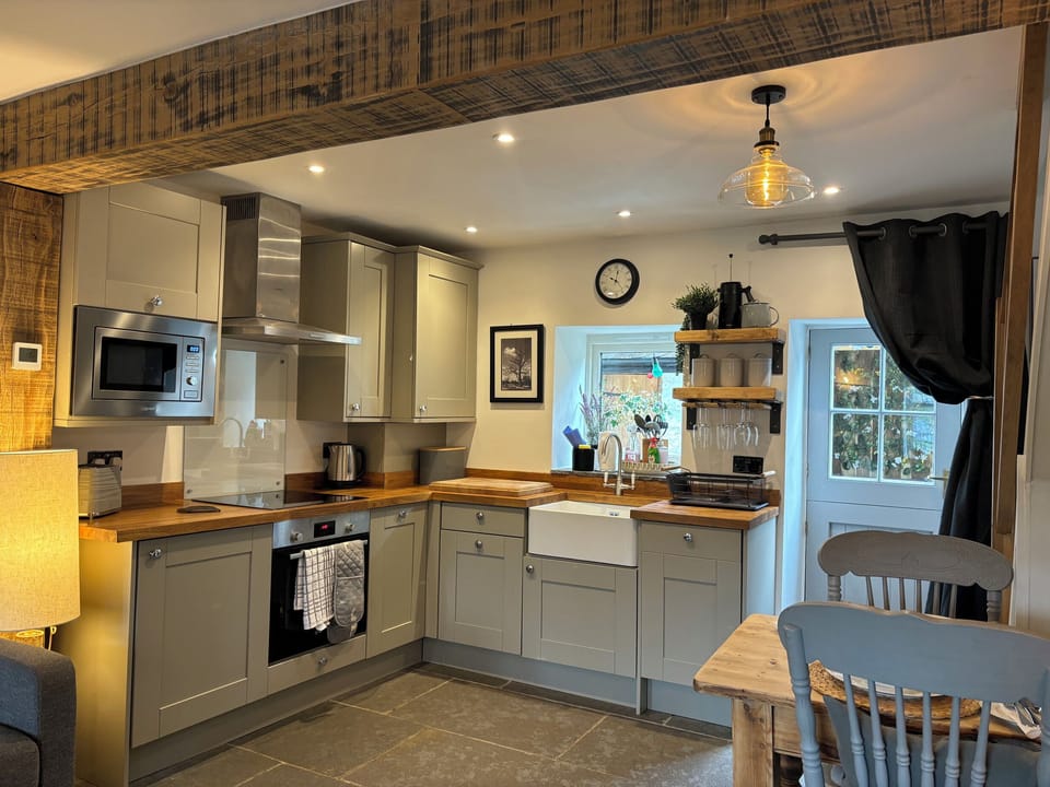 Fridge, dishwasher, electric kettle, toaster