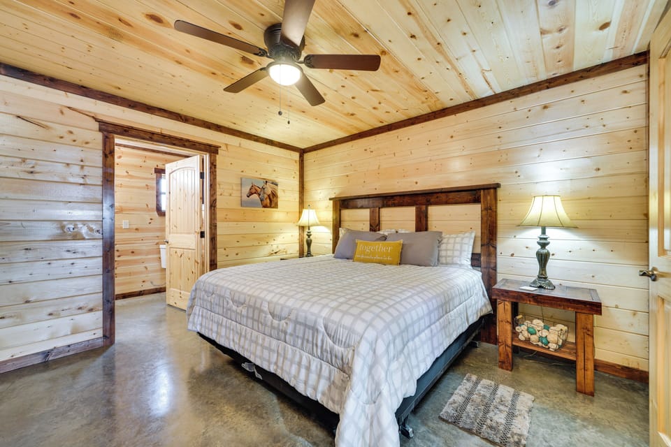 House (3 Bedrooms) | Interior
