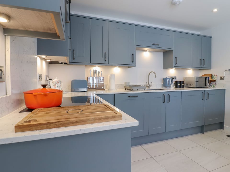 Fridge, dishwasher, electric kettle, toaster