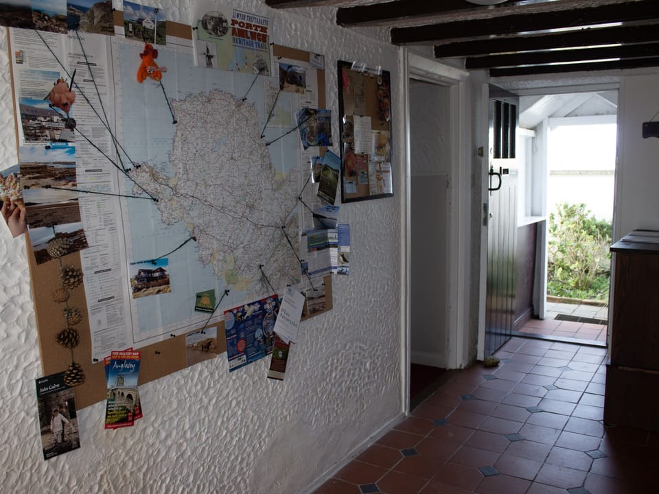 Cottage | Interior