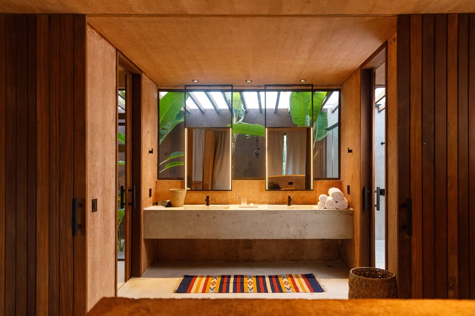 Elite Suite | 1 bedroom, hypo-allergenic bedding, in-room safe, individually decorated