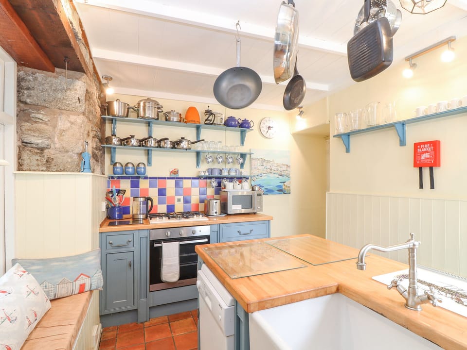Cottage | Interior
