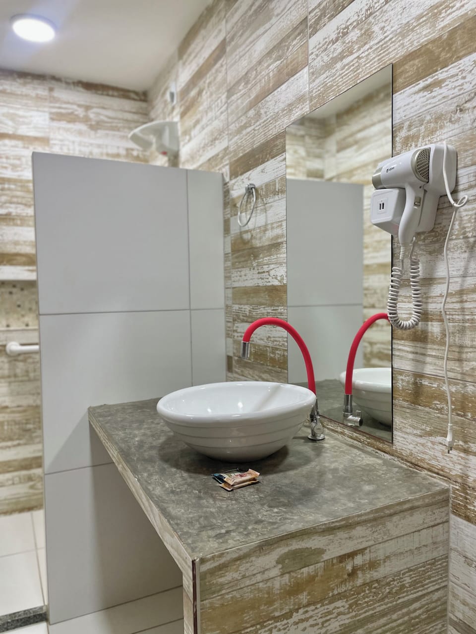 Room, Sea View, Ground Floor | Bathroom | Shower, hair dryer, towels