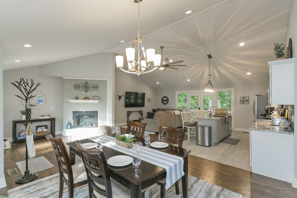 Great Room (Main Floor)