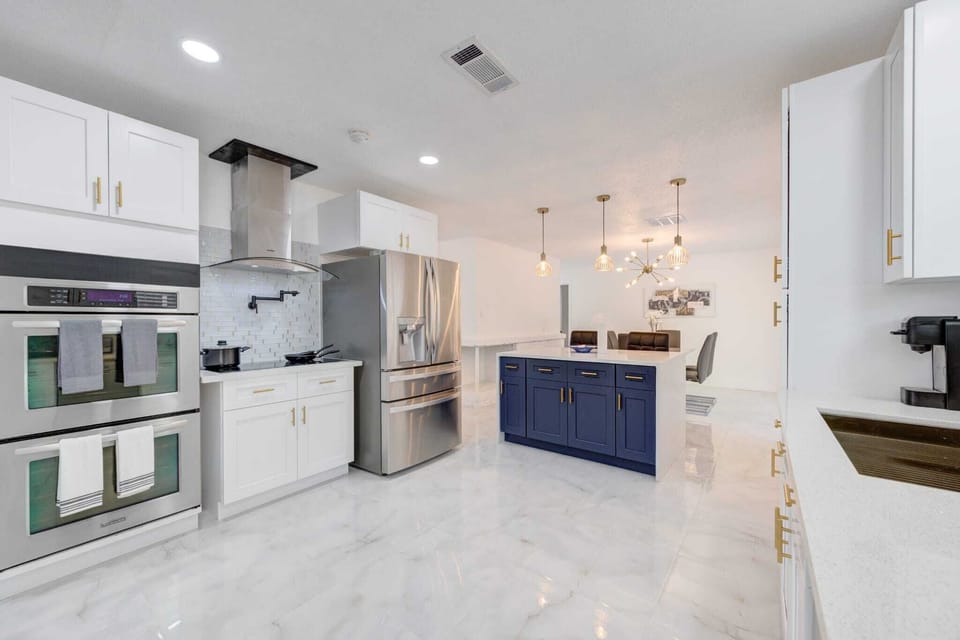 Modern and delicate kitchen