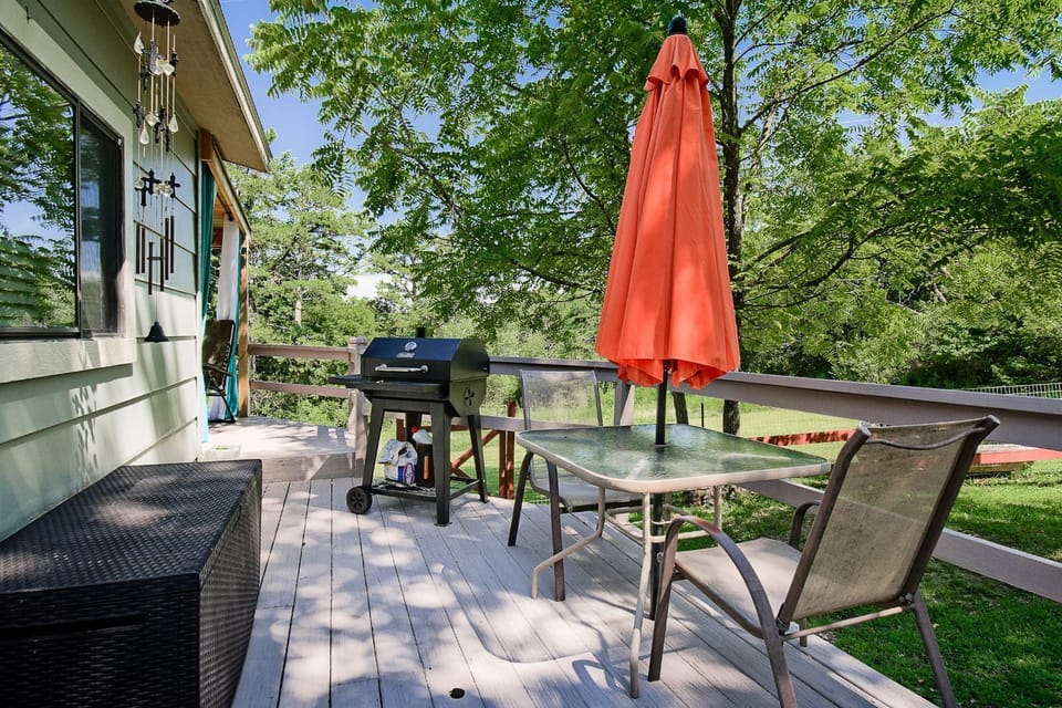 Wrap around deck