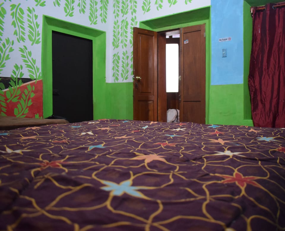 Basic Double Room | Down comforters, laptop workspace, WiFi (free)
