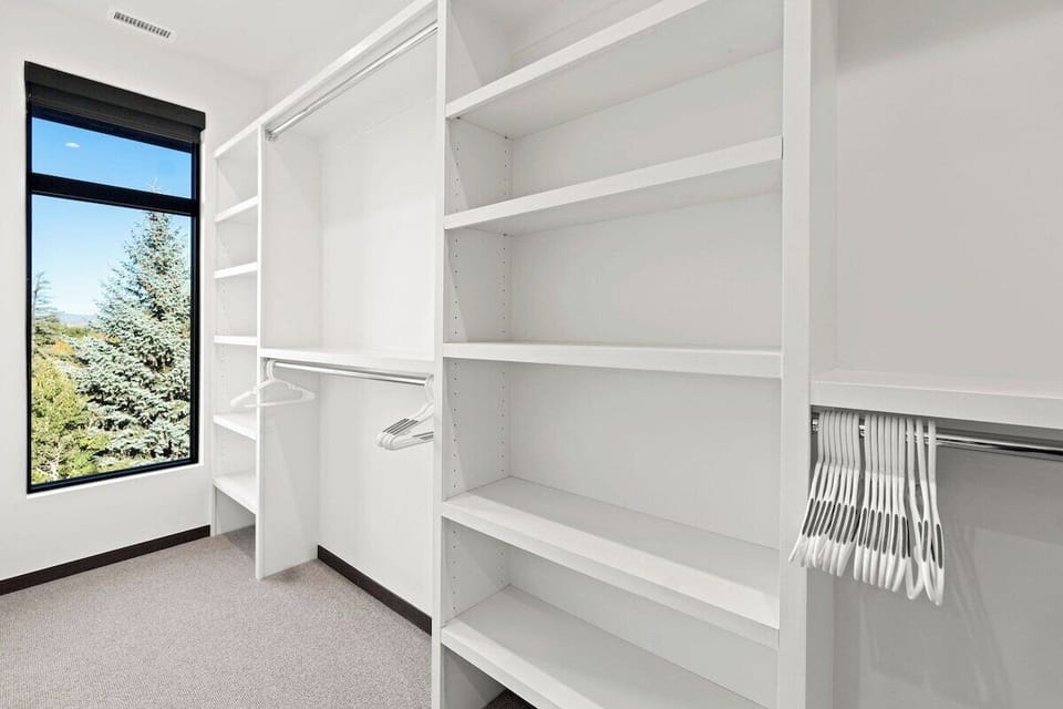 Walk in Closet
