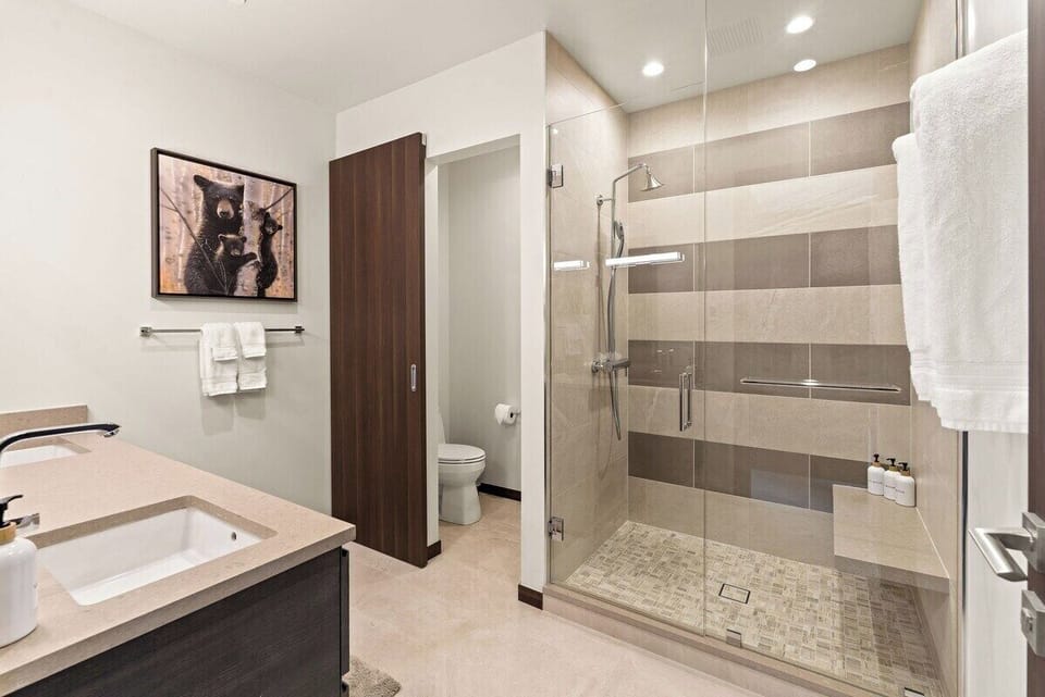 En Suite Bath