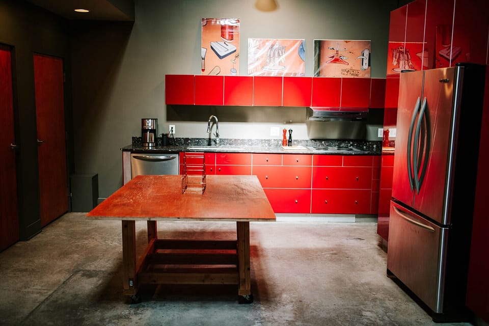The kitchen is equipped with everything you need to prepare a delicious meal. 