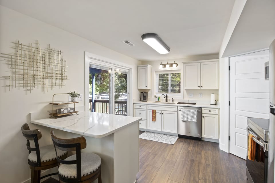 Meals in are simple with this fully equipped kitchen