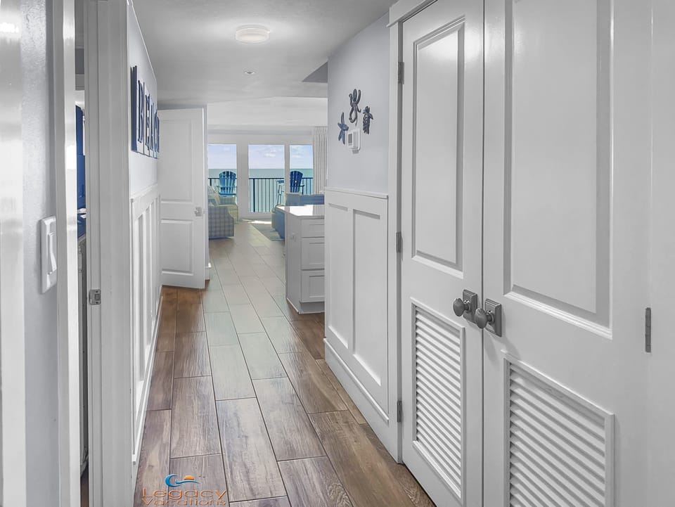Sea Oats 401 Entrance