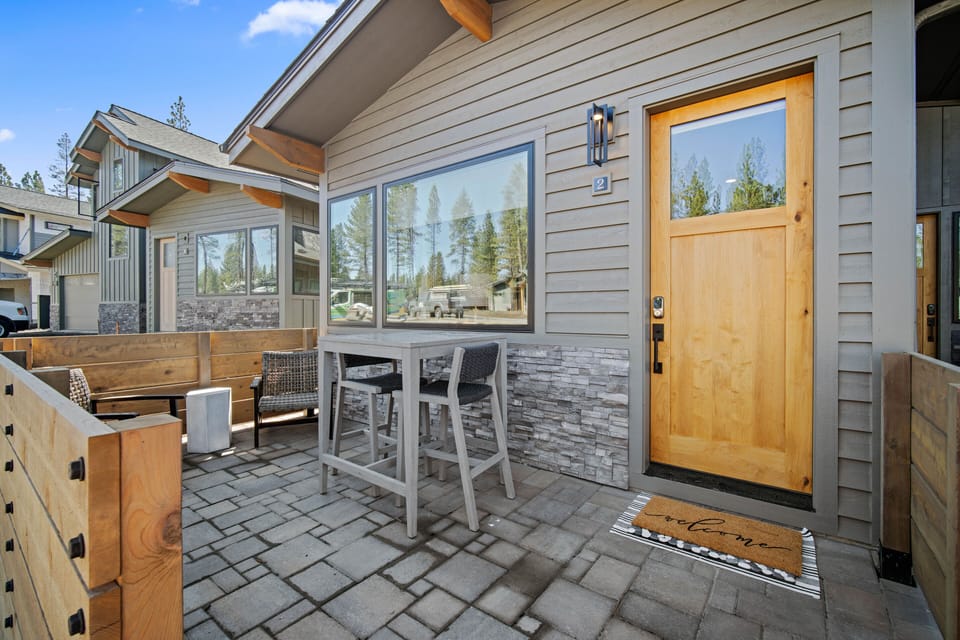 18145 Forestbrook-02