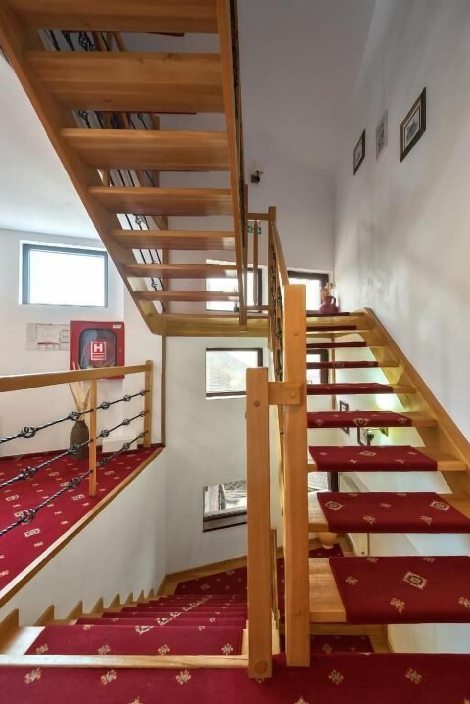 Casa Muntelui Bed and Breakfast in Brașov County