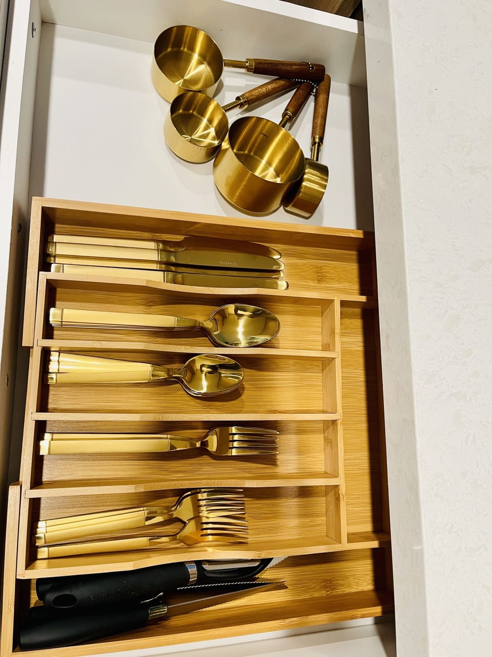
Kitchen: utensils