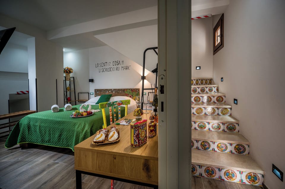 Comfort Room, 1 Bedroom | 1 bedroom, down comforters, memory foam beds, individually decorated