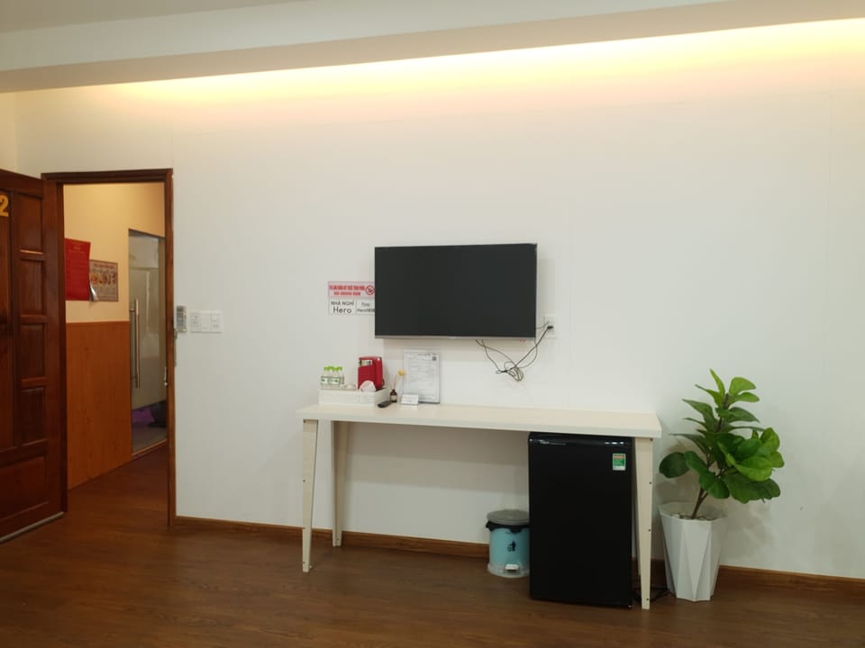 Family Quadruple Room | Desk, blackout drapes, iron/ironing board, free WiFi