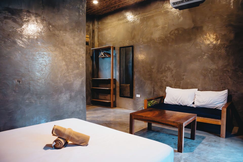Egyptian cotton sheets, premium bedding, desk, laptop workspace