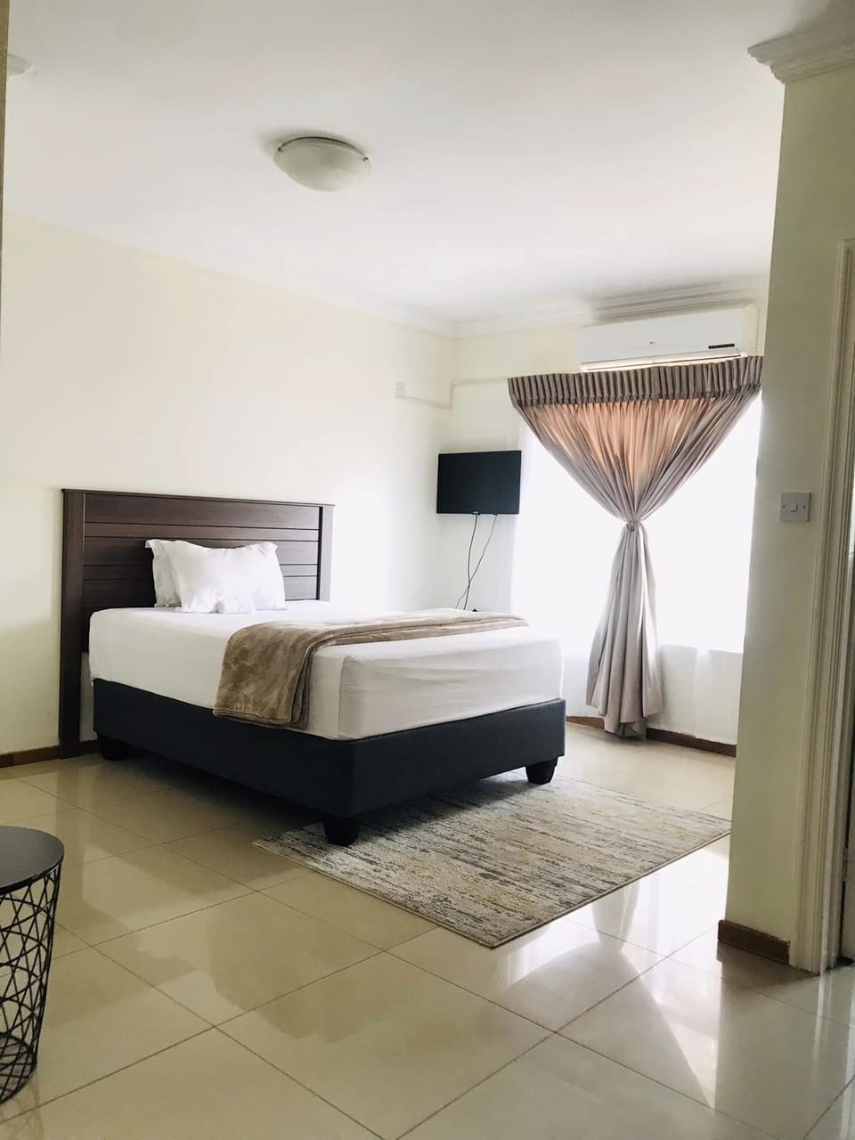 Standard Room | 1 bedroom, desk, laptop workspace, iron/ironing board (on request)