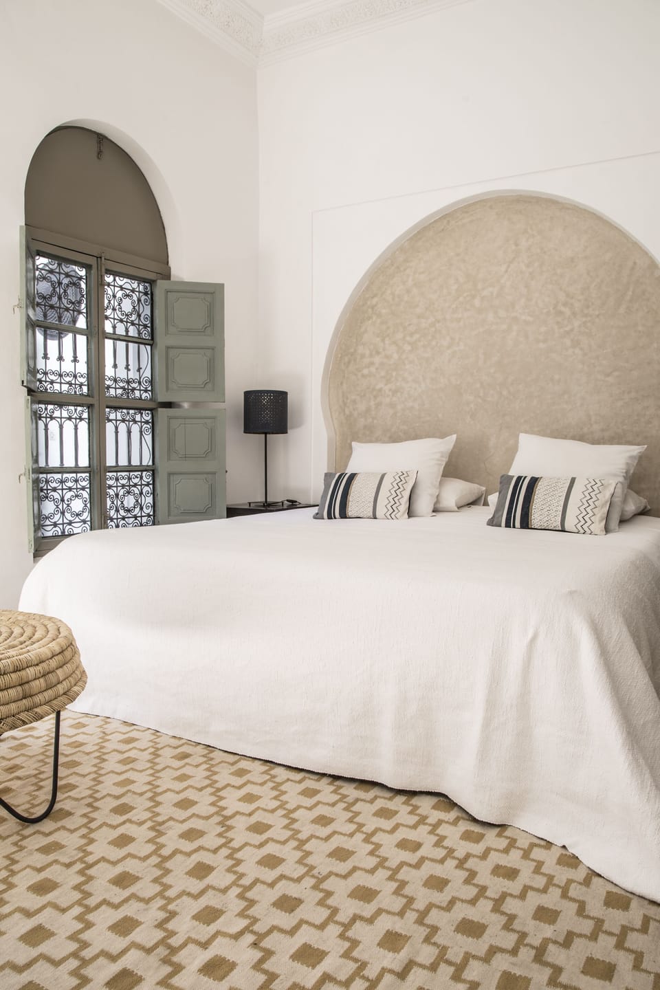 Signature Room | In-room safe, free WiFi, bed sheets